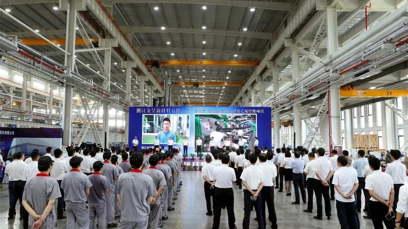 汽车胶粘剂加盟代理：揭秘加盟条件与市场趋势